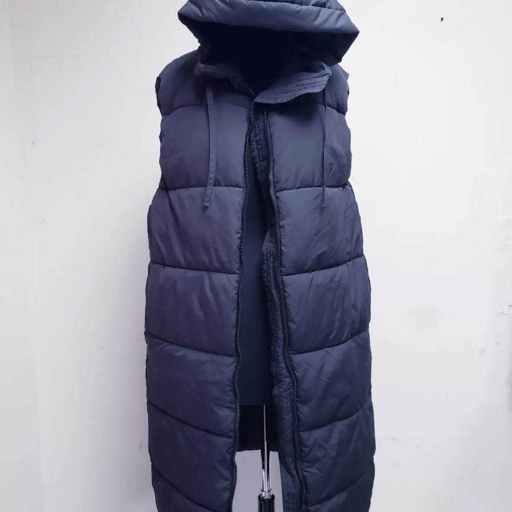 H&M Black Puffer Vest